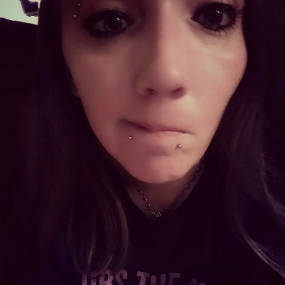 Meet your Posher, Ashes - Picture 4 of 4